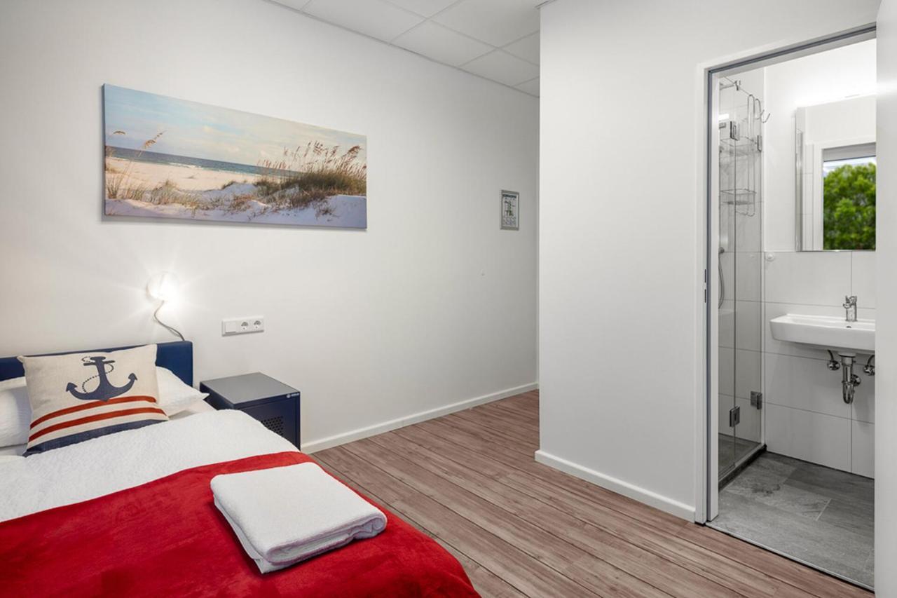 Koje Hostel Hamburg-Harburg Buitenkant foto